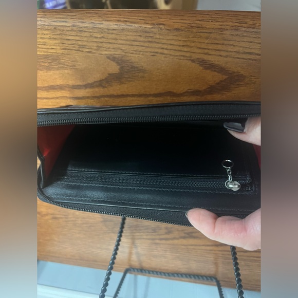 COACH-Stylish Black and Red Plaid Poppy Signature Tartan Women's Wristlet, EUC - Picture 4 of 4